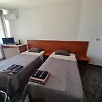 алми Almi Къща за гости