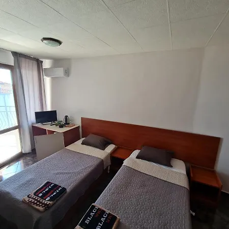 ゲストハウス алми Almi