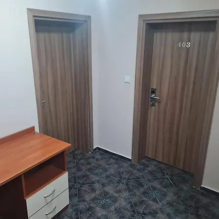 алми Almi ゲストハウス